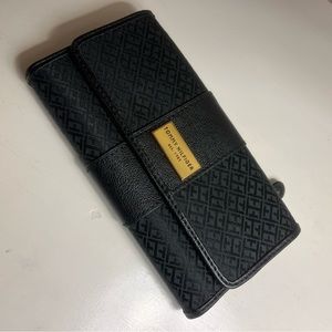 Tommy Hilfiger Black Wallet with Designer Print and gold detailing